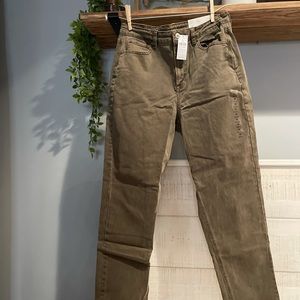American eagle High rise mom jeans STRETCH